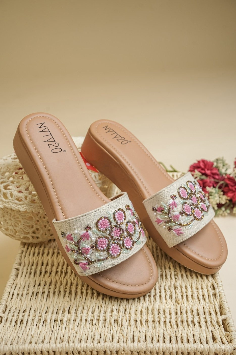 Biba Flat Heel -white color