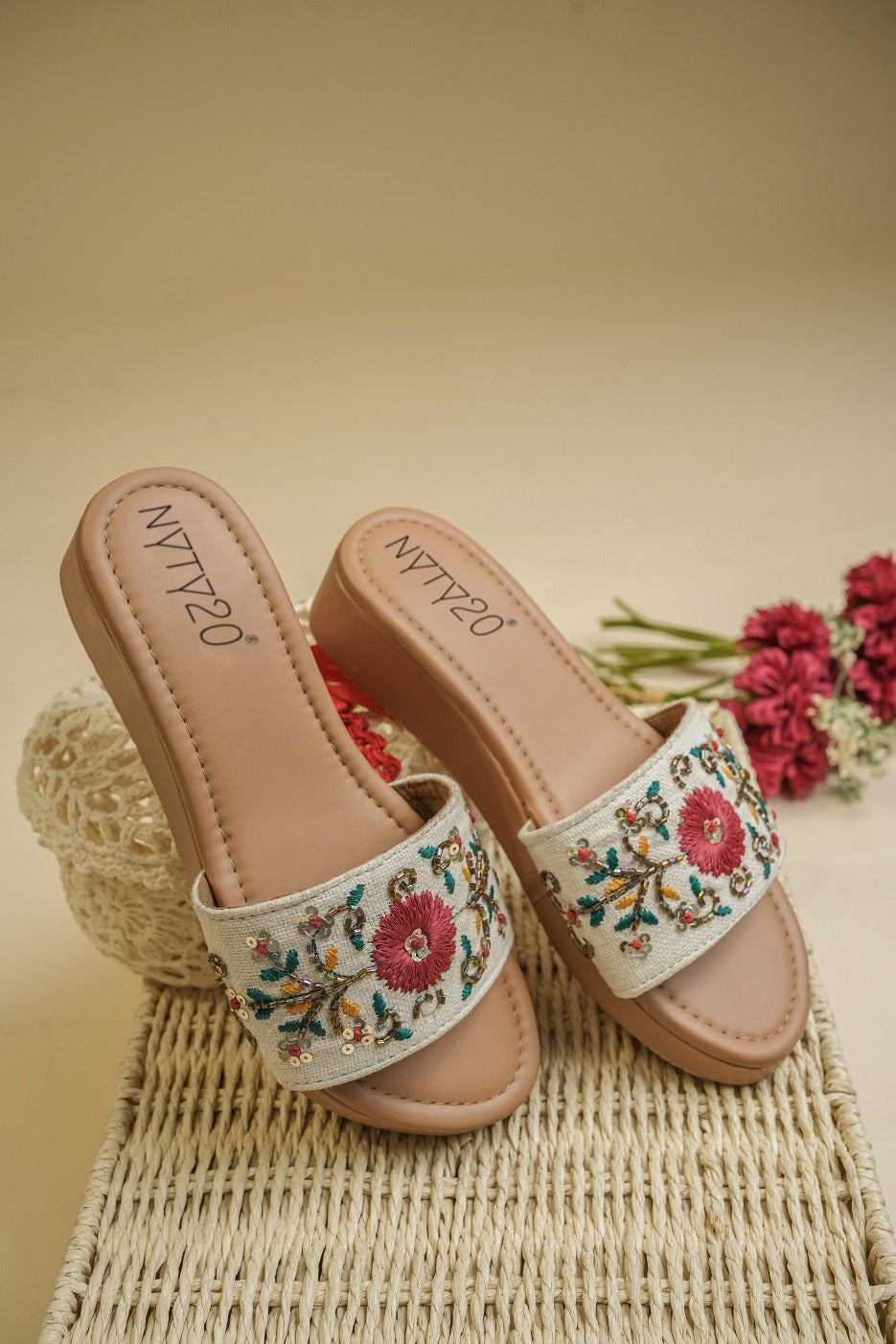 Red Flower Flat Heel -off white color