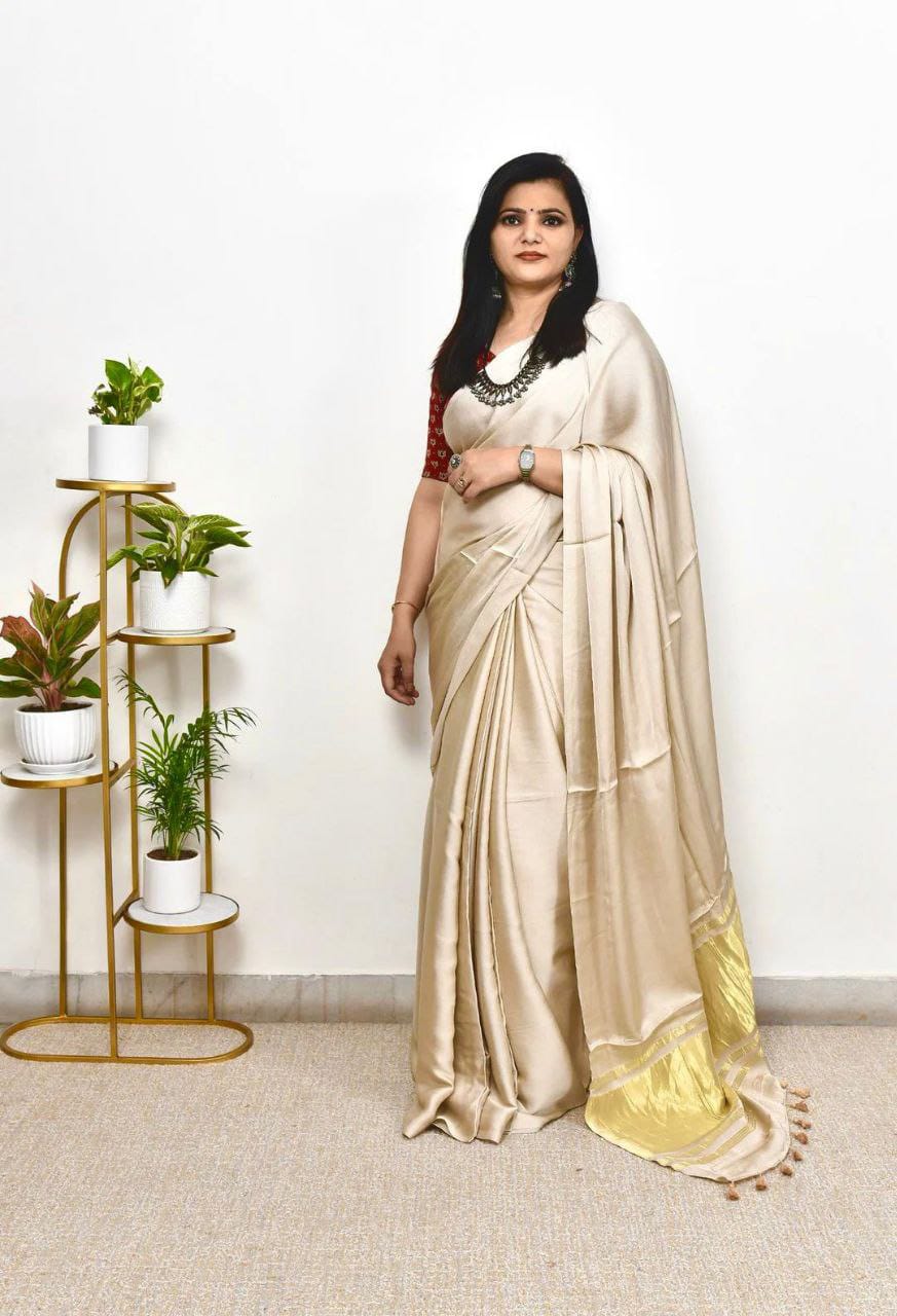 Pure Gaji Silk with With Lagdi Patta Work : Tradition with a Modern Twist (Off White)