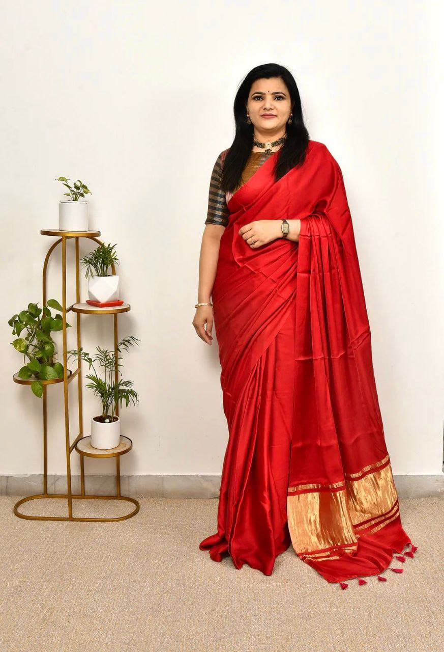 Pure Gajji Silk Saree With Lagdi Patta Work : The Ultimate Silk Statement (Red)