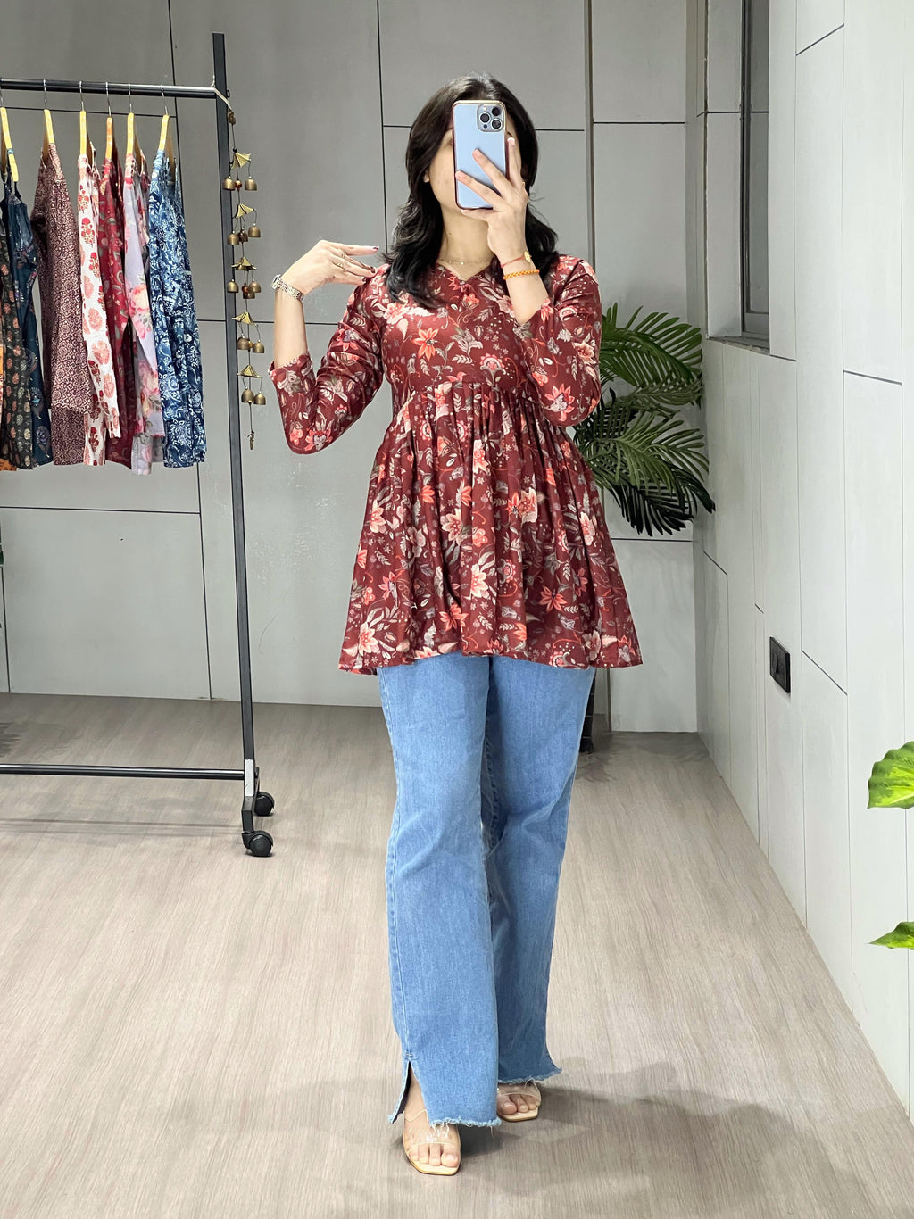 Bold Artistic Floral Print Tunic Kurti (Burgundy)