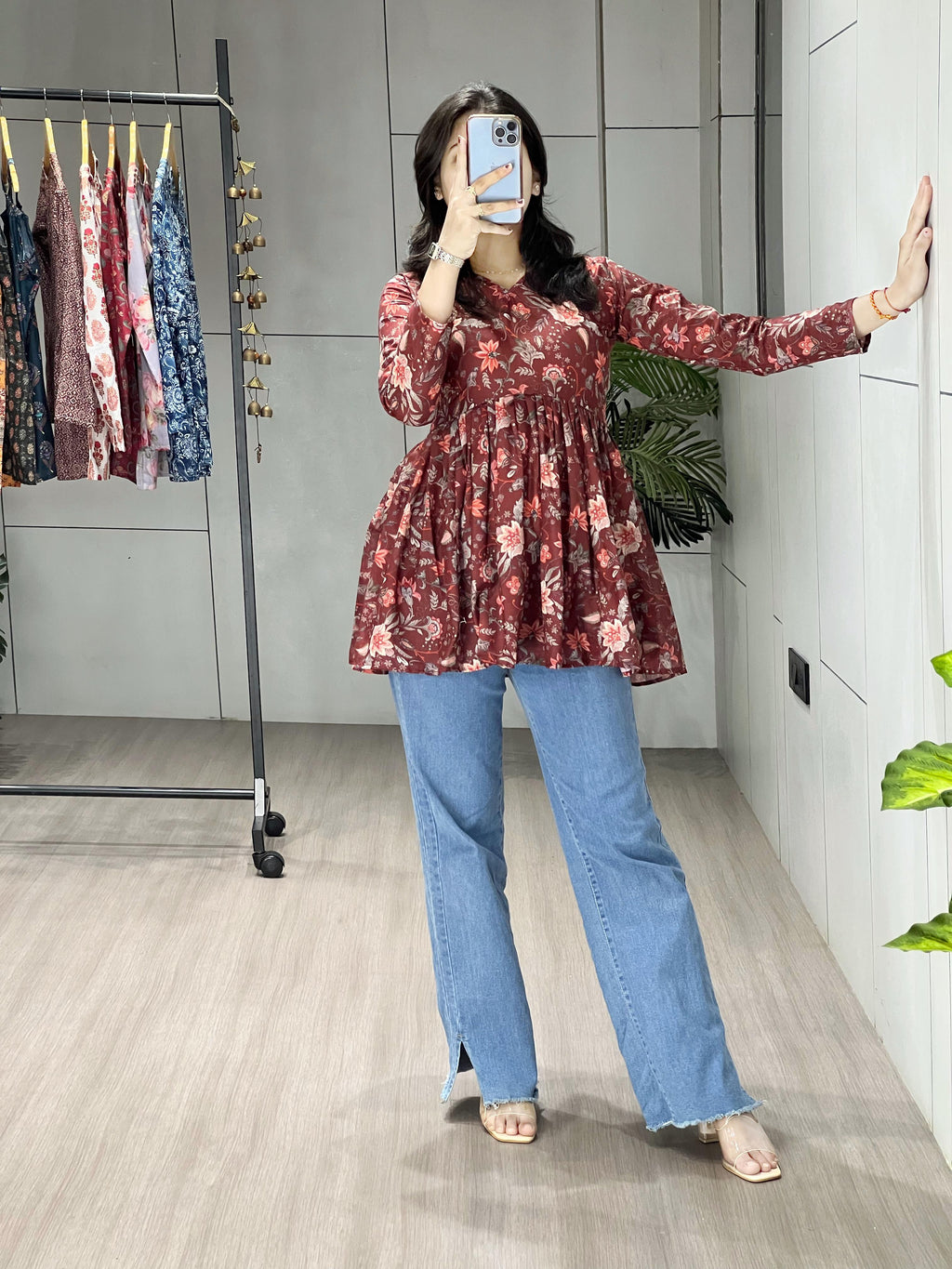 Bold Artistic Floral Print Tunic Kurti (Burgundy)