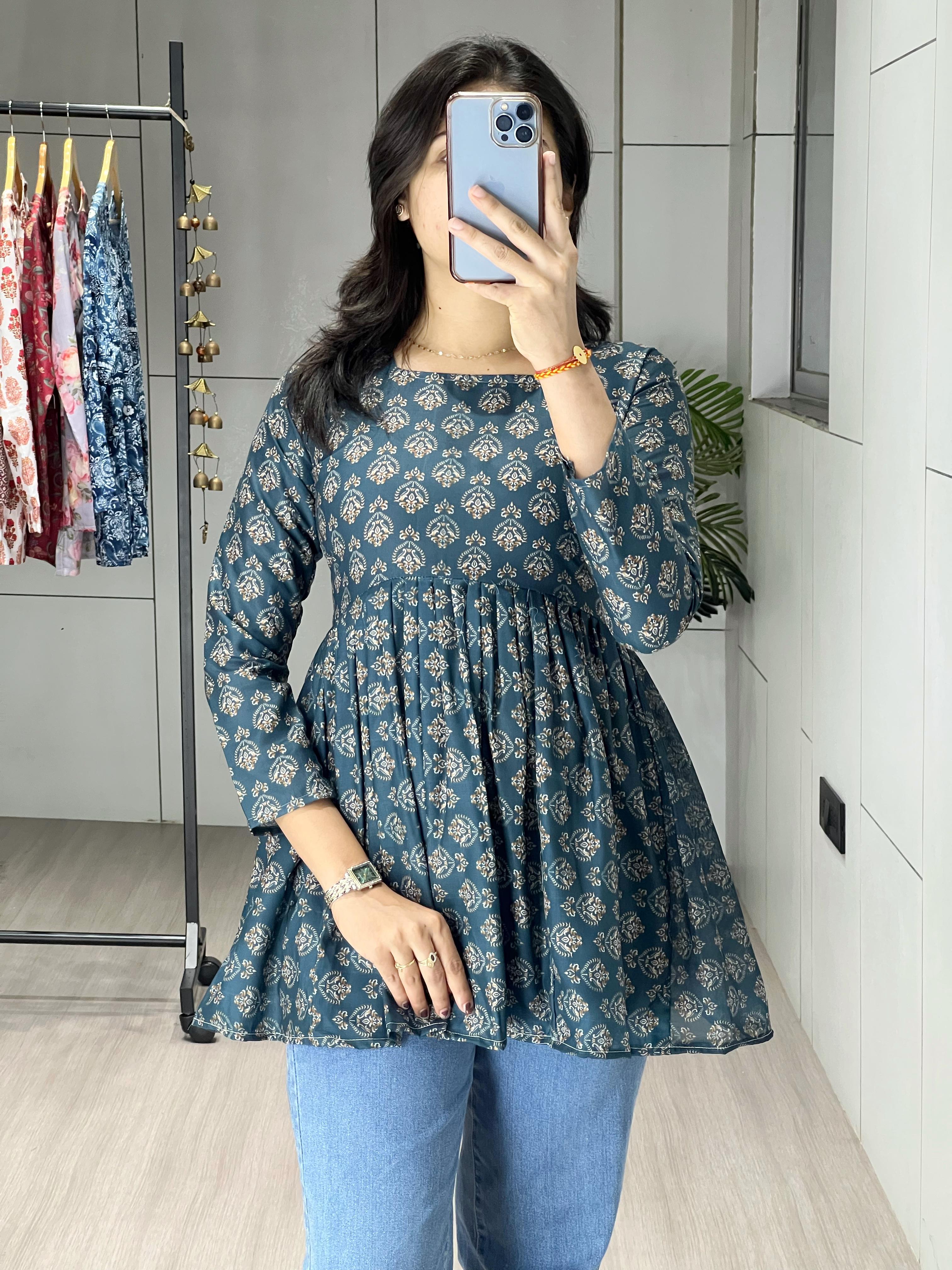 Peplum Hem Floral Print Tunic (Rama)