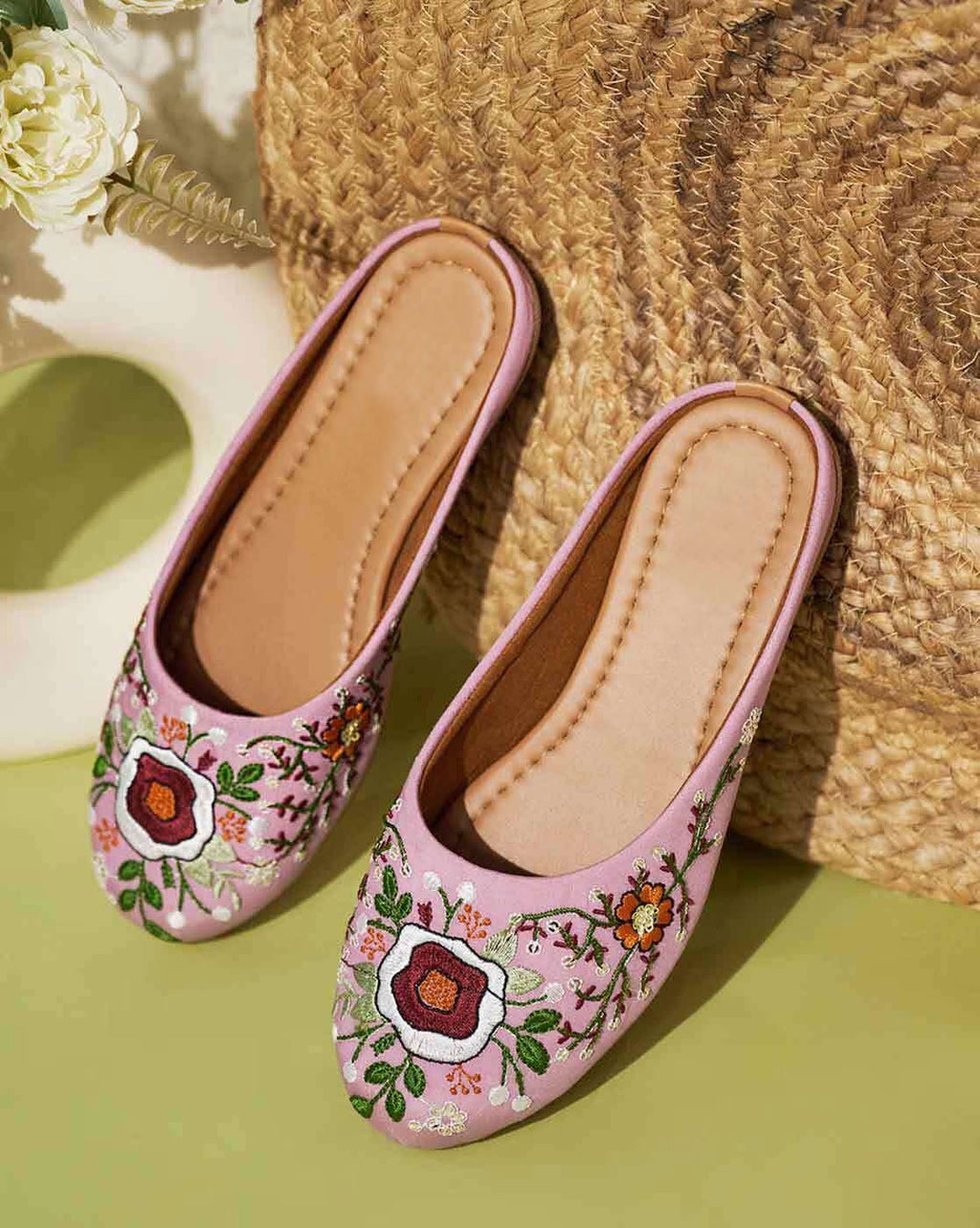 Women Mules with Embroidered Canvas - Pink